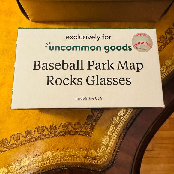 MLB New York Yankees Baseball Ballpark Map Rocks Whiskey Glasses Set of 2 NEW - Picture 6 of 16